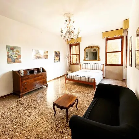 Apartment Ca' Samuele Authentic Venetian